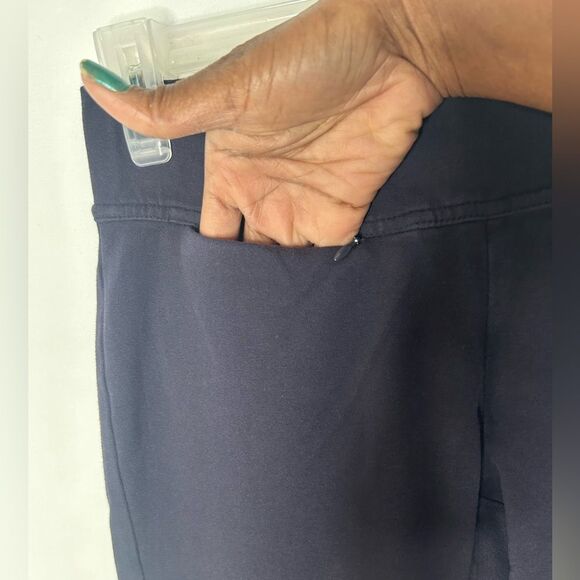 Lands’ End Women’s Starfish Pull-on Navy Blue Cropped Pants Size S 4-6 - Picture 4 of 14